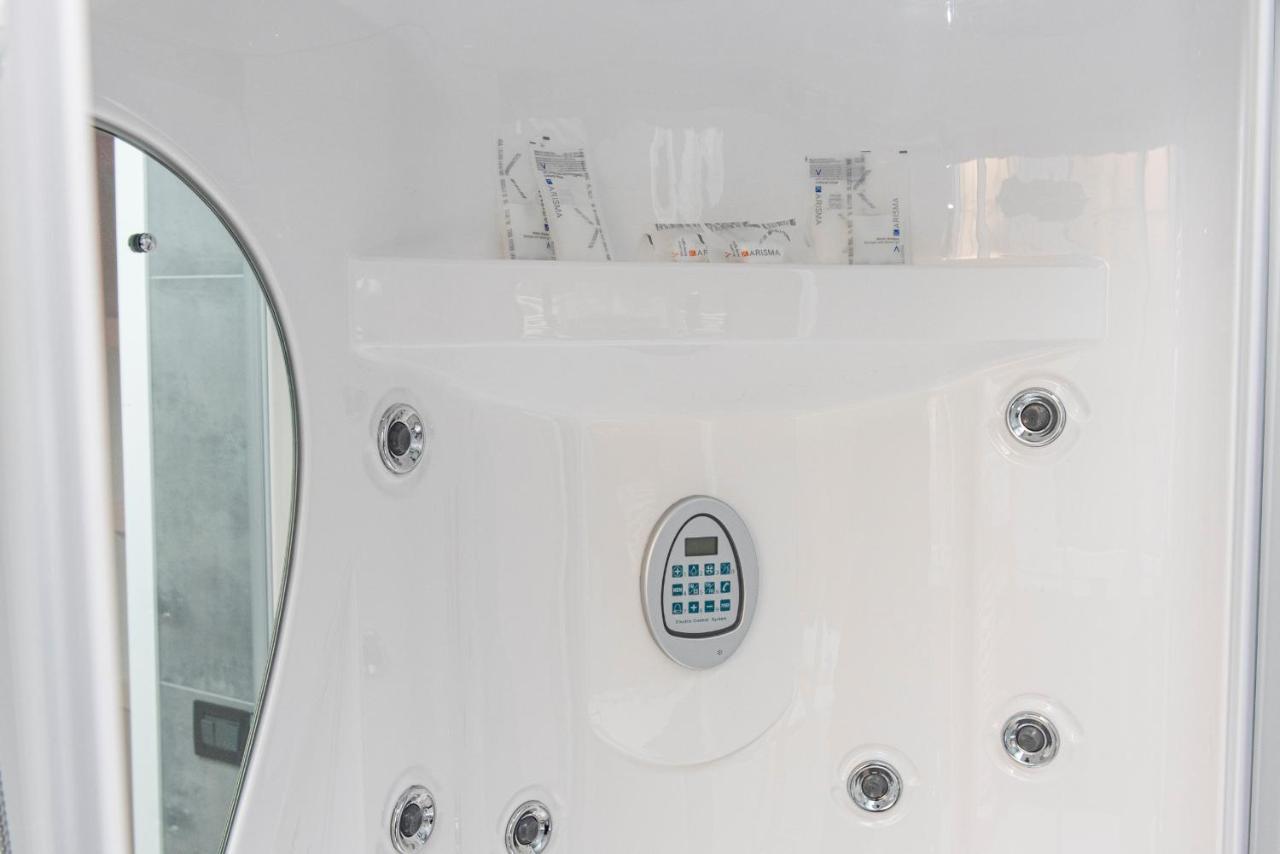 Fashion Apartment Silver Bologna Luaran gambar